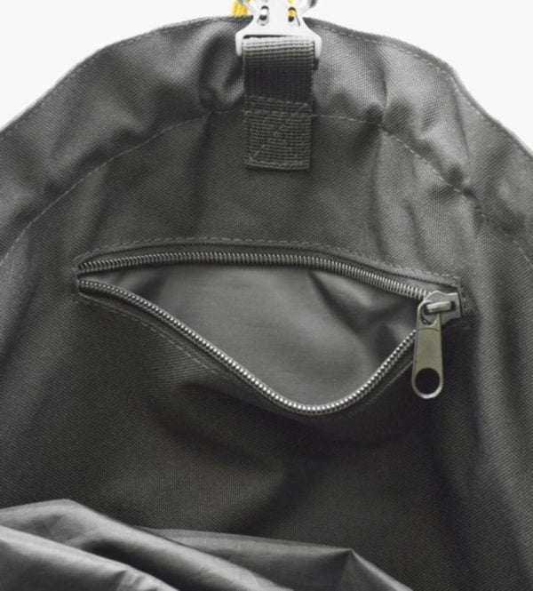 hauling bag